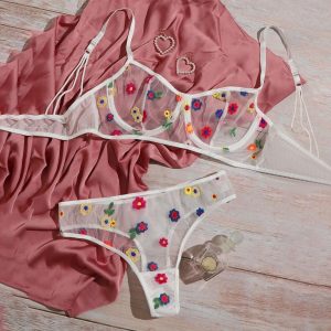 2021 Embroidery Lingerie Set Bra New Sexy Fashion G-String Thong Sleepwear Underwear Lingerie Flower Lace bielizna erotyczna 40